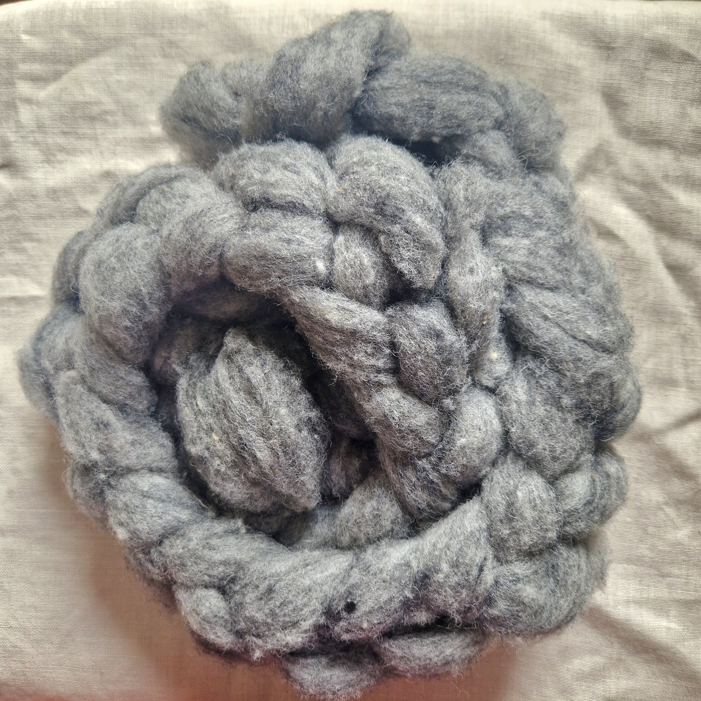 UNSPUN CARDED FIBRE CORRIEDALE GREY