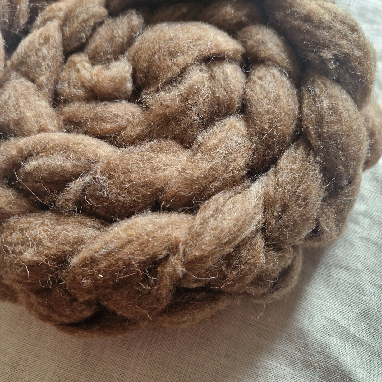 UNSPUN CARDED FIBRE SHETLAND BROWN