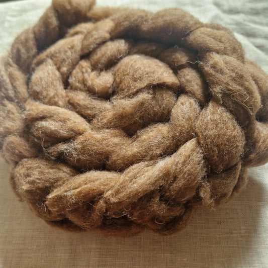 UNSPUN CARDED FIBRE SHETLAND BROWN