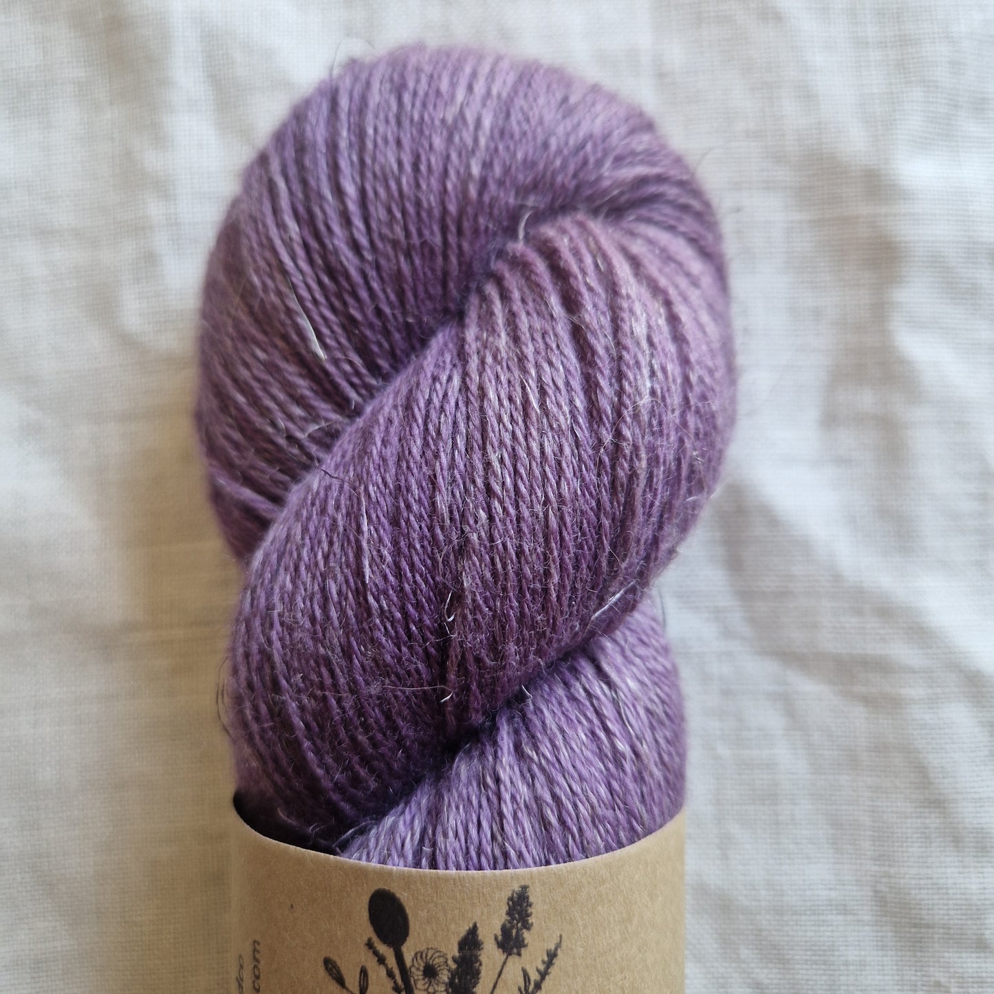 INCANDESCENT WOOL AND LINEN 4 PLY